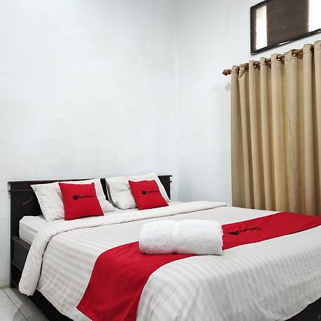 Reddoorz Syariah Near Universitas Batanghari Jambi Εξωτερικό φωτογραφία