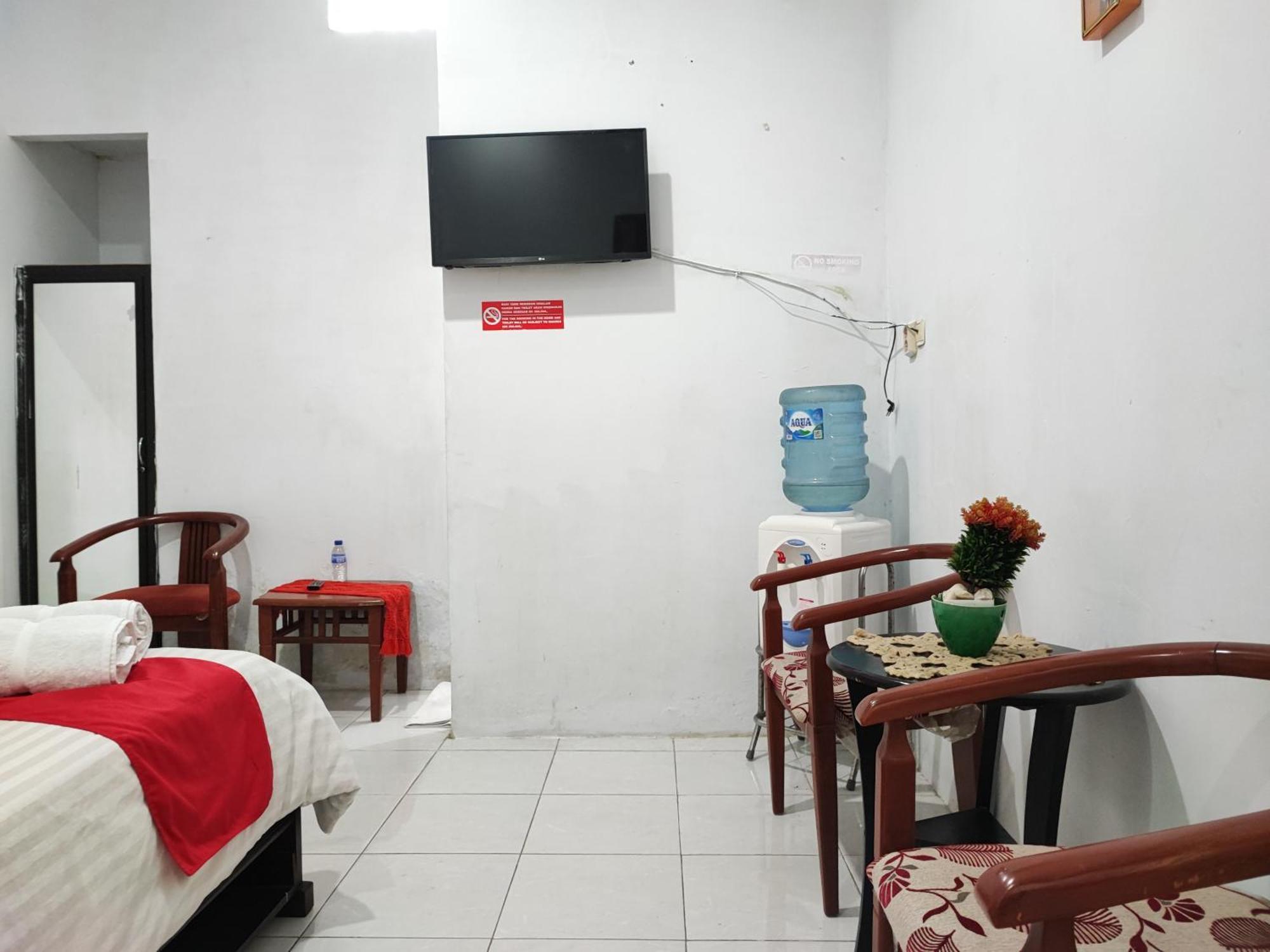 Reddoorz Syariah Near Universitas Batanghari Jambi Εξωτερικό φωτογραφία