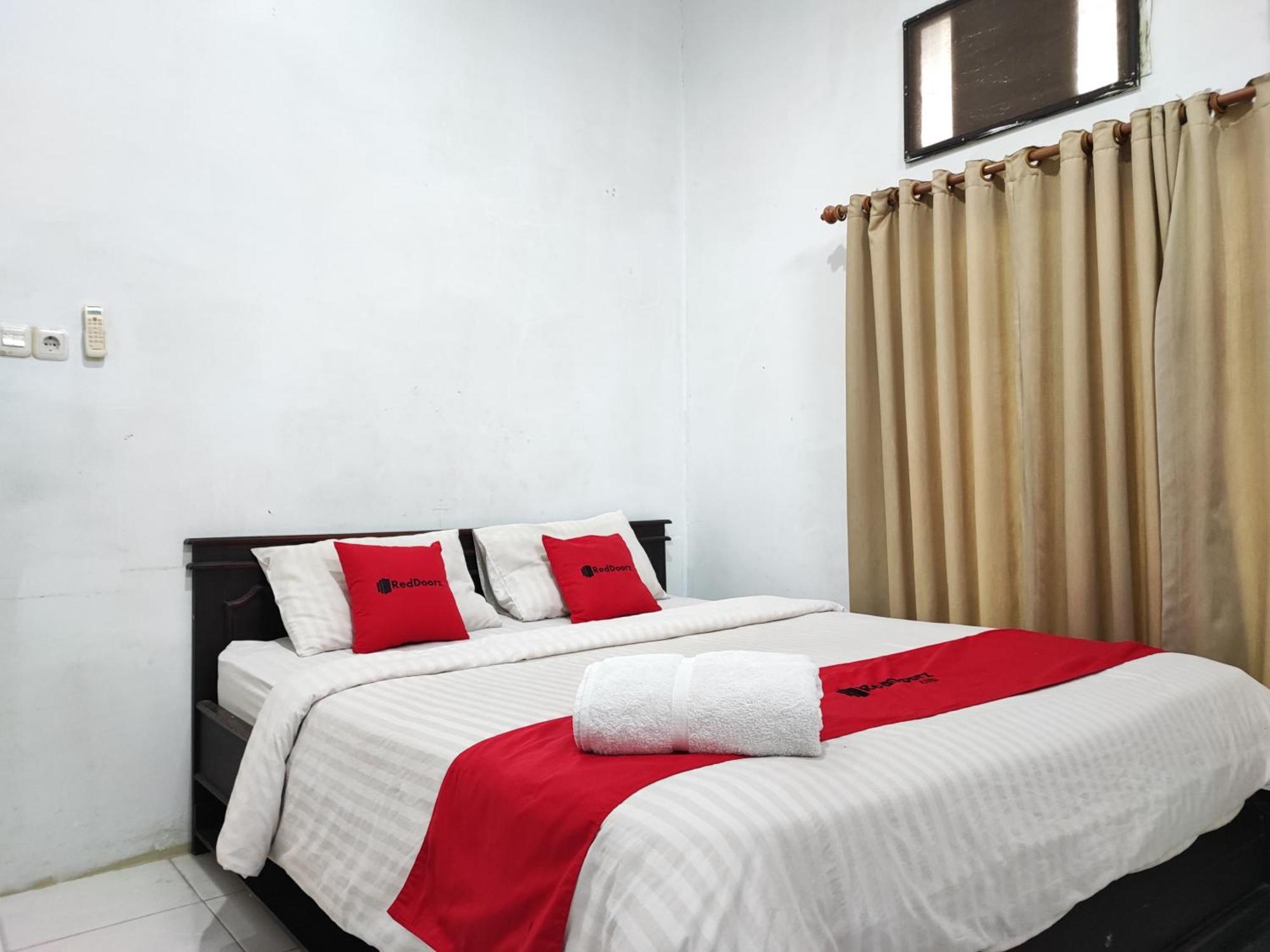 Reddoorz Syariah Near Universitas Batanghari Jambi Εξωτερικό φωτογραφία