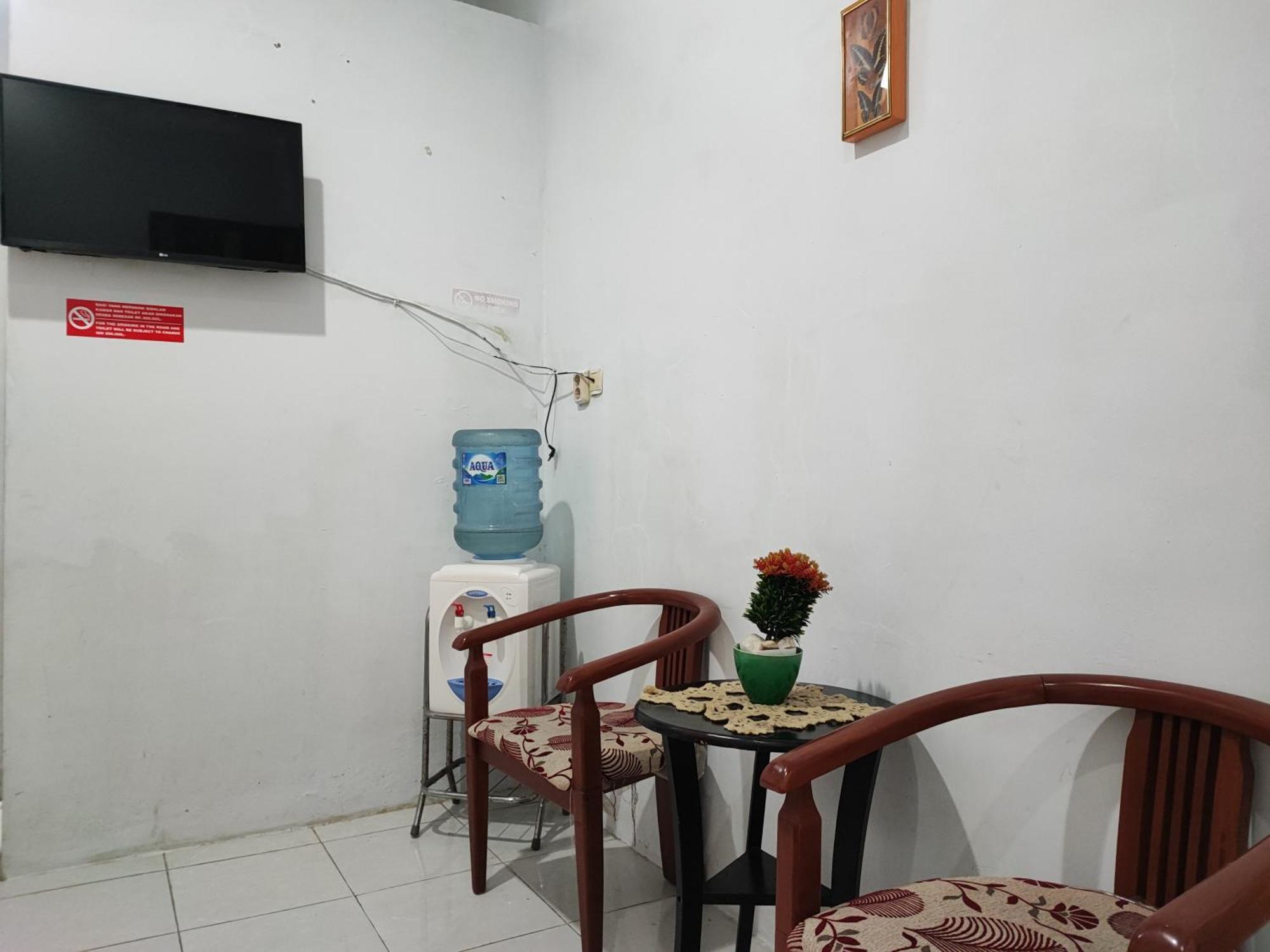 Reddoorz Syariah Near Universitas Batanghari Jambi Εξωτερικό φωτογραφία