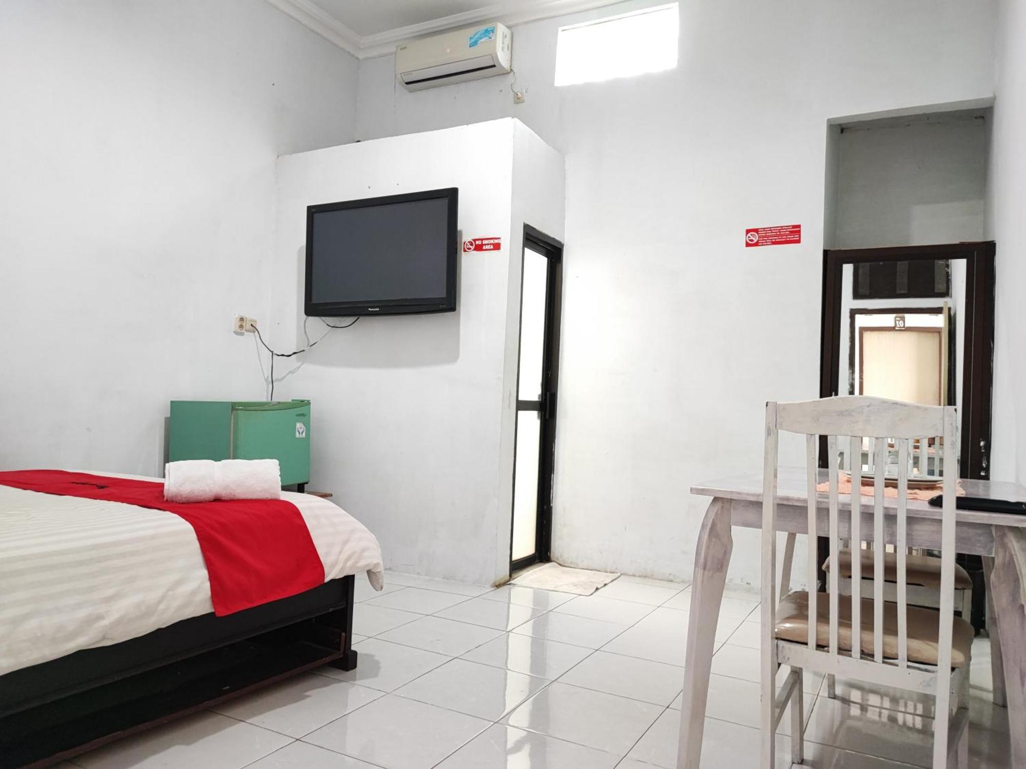 Reddoorz Syariah Near Universitas Batanghari Jambi Εξωτερικό φωτογραφία